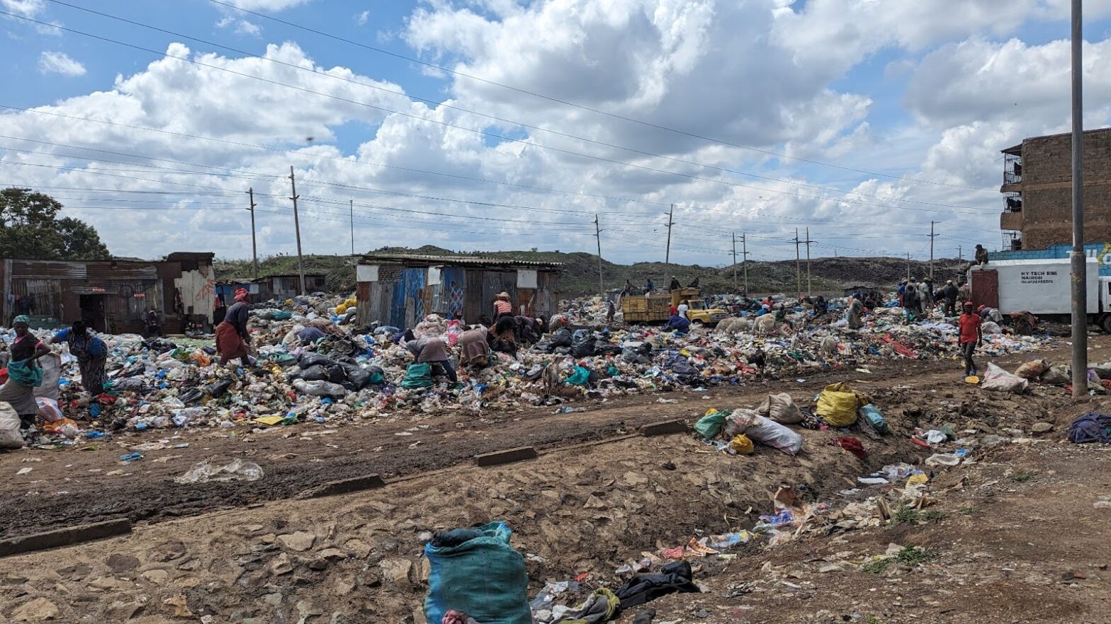 Waste Pickers at Dandora Dumpsite, Nairobi.