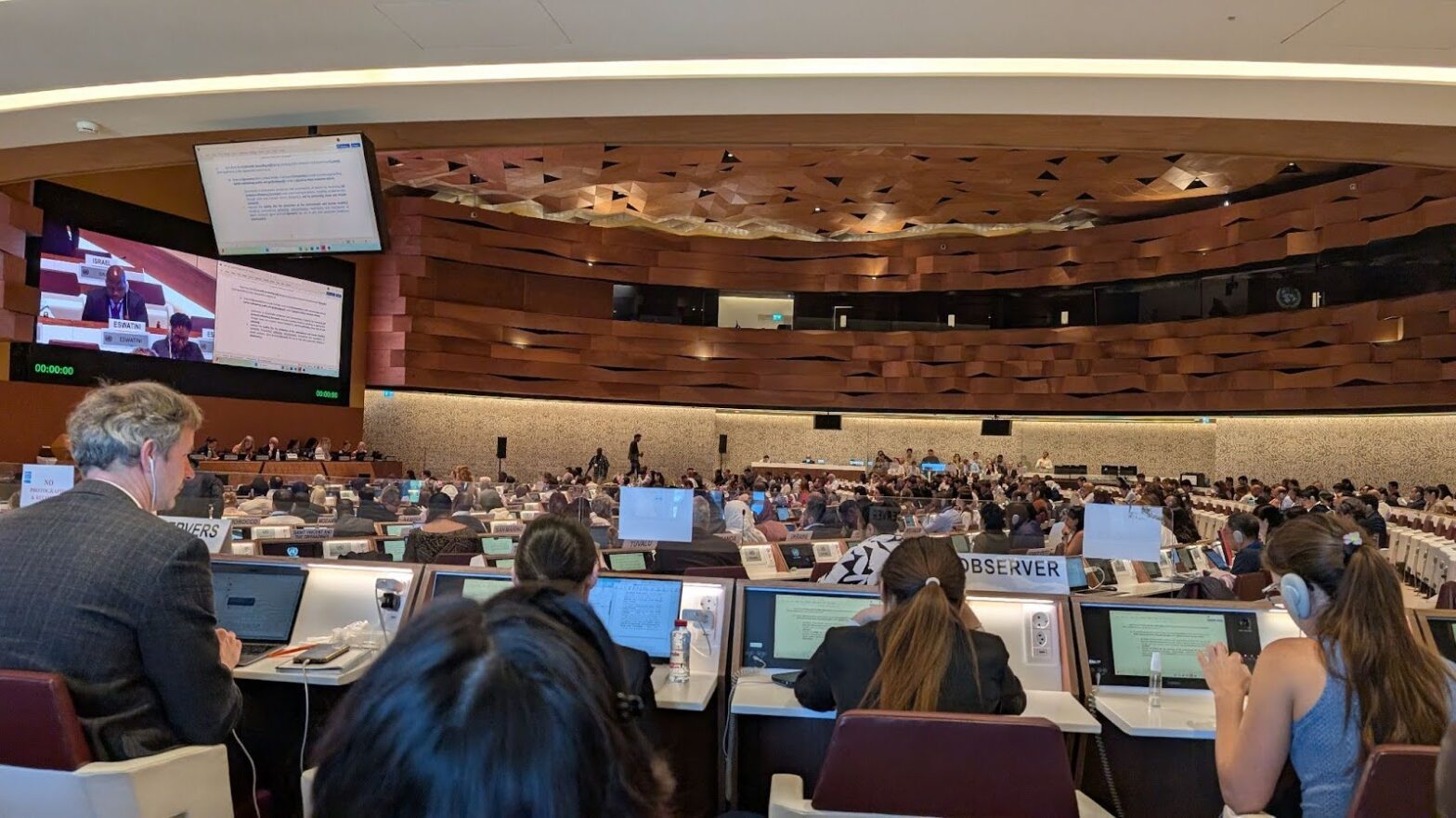 Contact Group 1 convening to discuss Article 3 - Plastic Products. Photo by Samuel Winton.