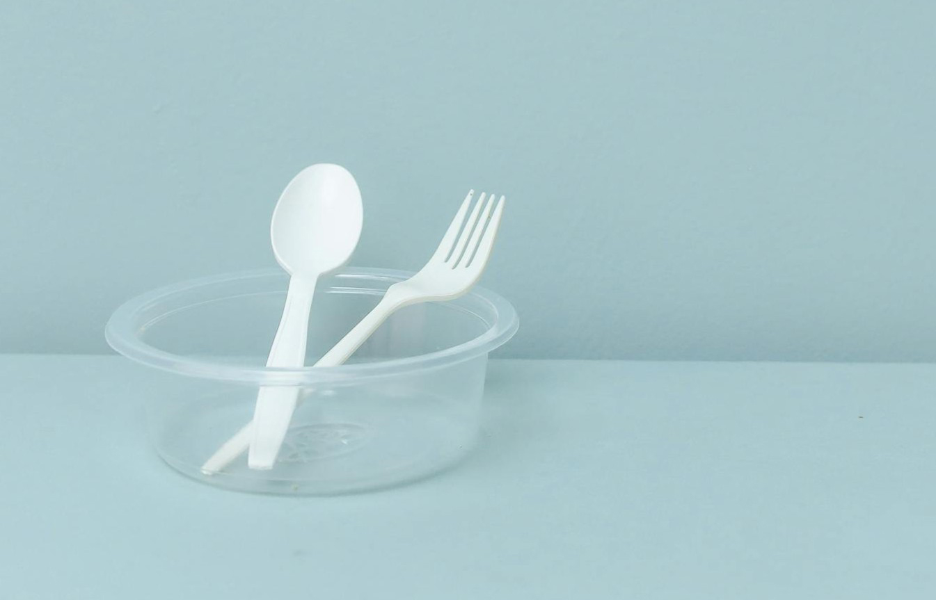 Plastic cutlery. Photo by Polina Tankilevitch.